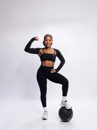 ebane flexing bicepts